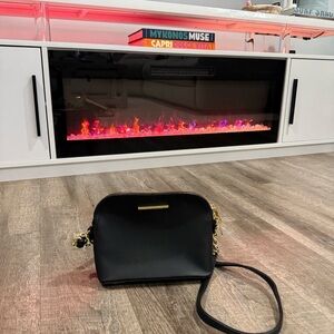 Black Steve Madden Faux Saaffiano Leather Dome Crossbody Bag Purse- Gold Accents